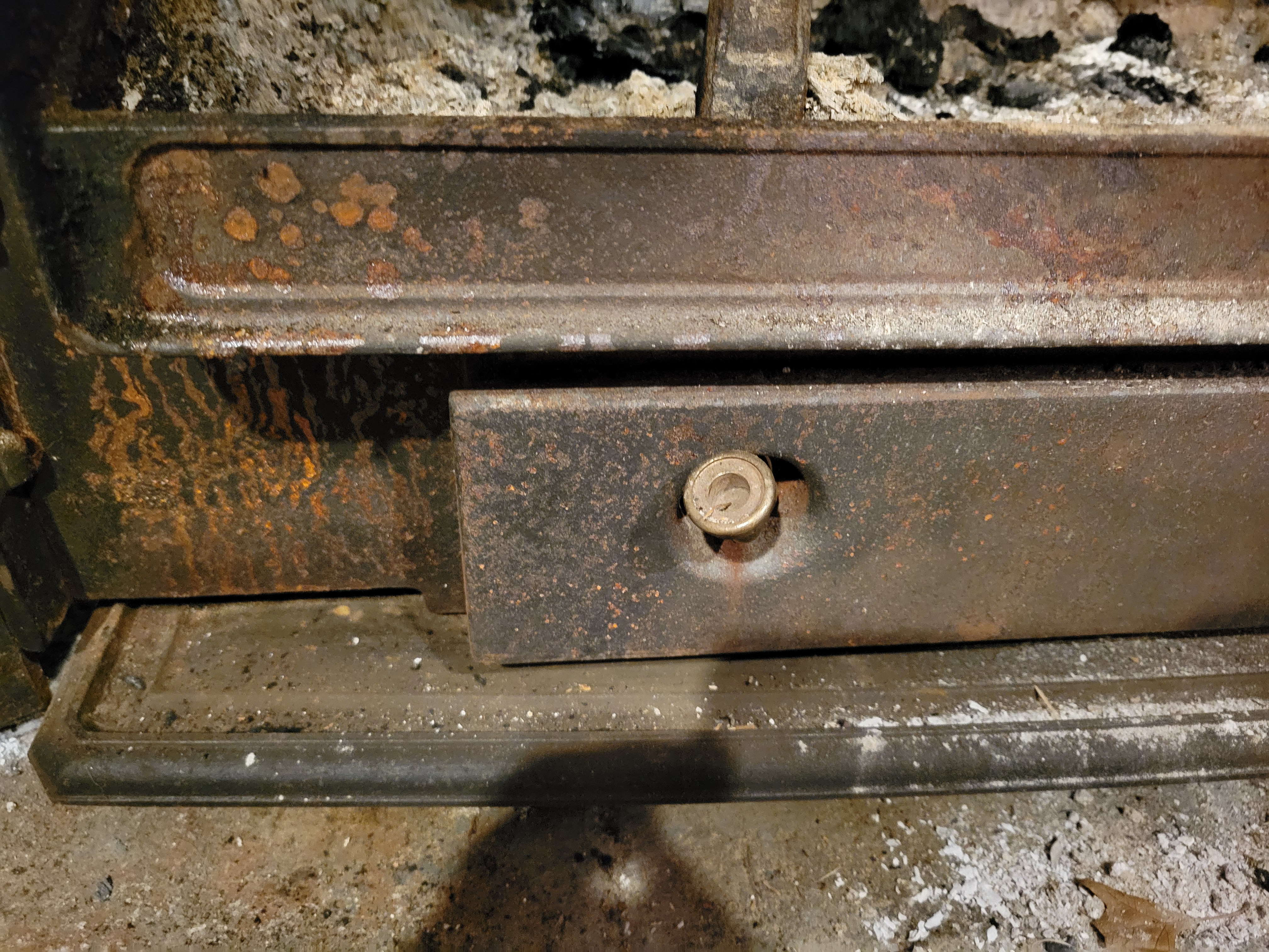 [Hearth.com] Help with rust in/on wood stove insert