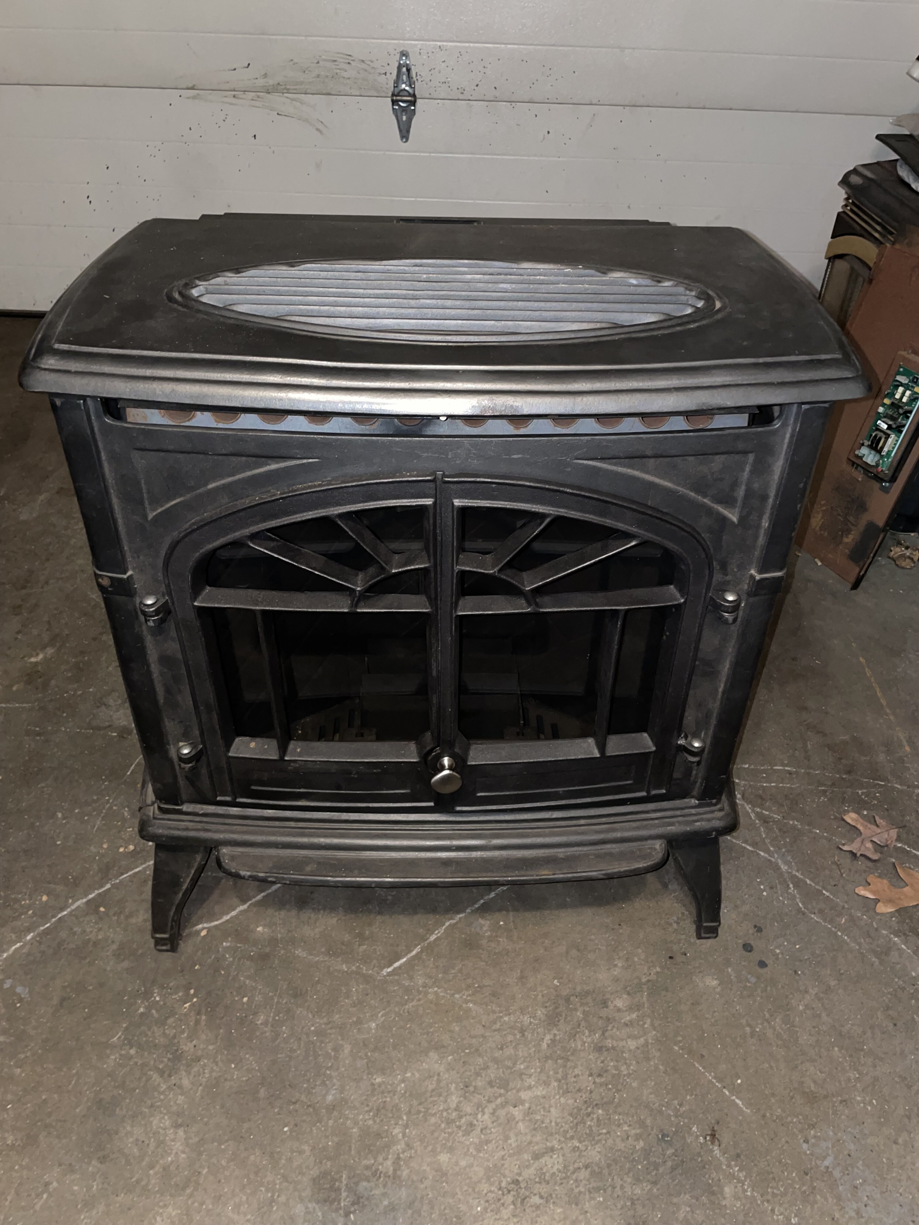 [Hearth.com] Enviro Empress Decorative Cast Iron Wood Pellet Stove - 35k BTUs 1600 sqft heating capacity. $1695.00