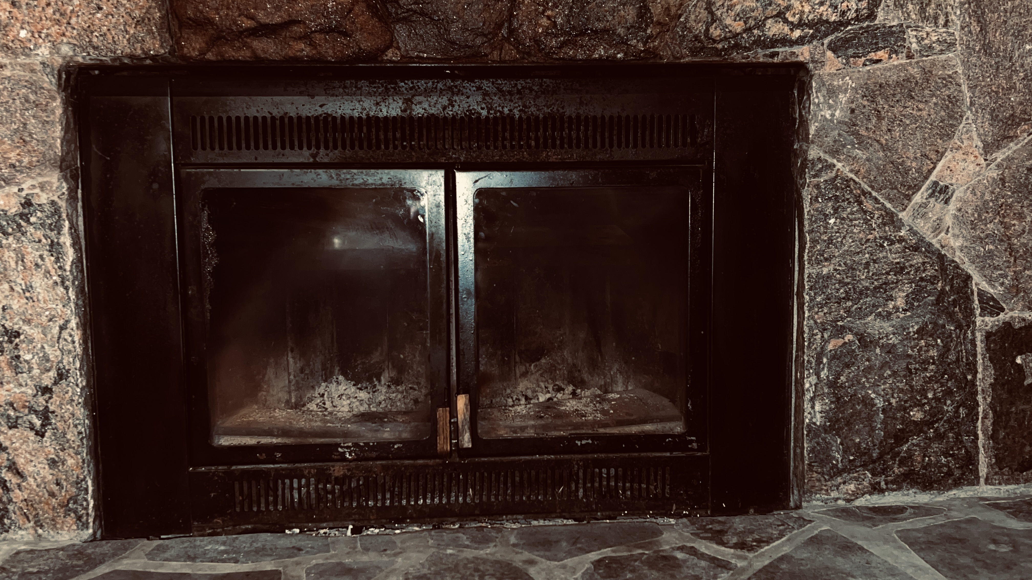 [Hearth.com] Please help to identify my 1985 ZC fireplace