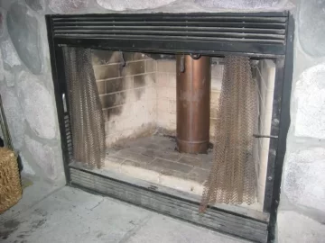 [Hearth.com] Need Help Identifying Fireplace Insert in my New (to me) Home