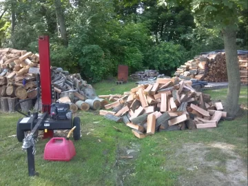 [Hearth.com] So I'm out giving tree removal estimates yesterday and......