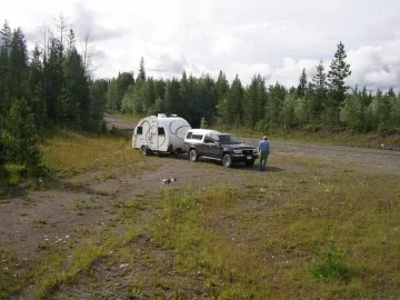 [Hearth.com] Tiny house trailer vs camper trailer