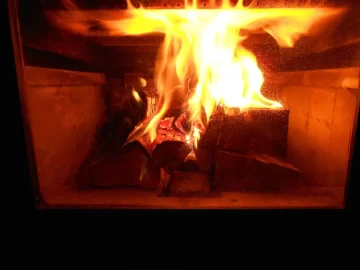 [Hearth.com] First Fire of the Season: How I do mine (top down)