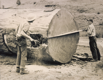 [Hearth.com] Old 2 man chain saw.