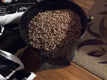 [Hearth.com] Anyone use a pail or bucket to pour in/store a bag of pellets?