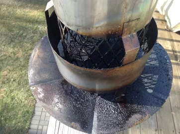 [Hearth.com] A bit paranoid, but...what does a rain cap/spark arrestor look like post Flue Fire?