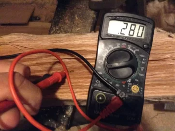 [Hearth.com] Using a multimeter to measure wood moisture level