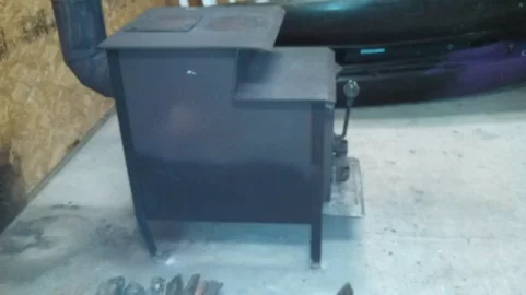 [Hearth.com] Help Identifying an Englander stove