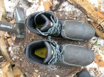 [Hearth.com] Safety Boots for firewood processing