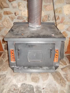 [Hearth.com] Earth Stove? Anybody know what this is?