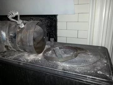 [Hearth.com] Scary crap, over fire or defective part?