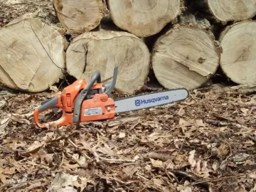 [Hearth.com] Locust and oak cutting