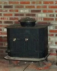 [Hearth.com] what's this model & manufacturer?