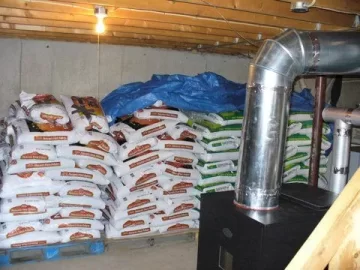 [Hearth.com] How do you unload and store your wood pellets?