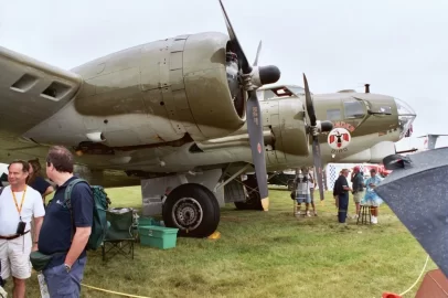 [Hearth.com] B-17 from roof