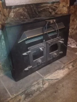 [Hearth.com] Can someone identify this stove???