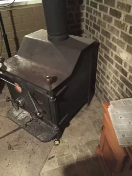 [Hearth.com] ID my buddy's stove?