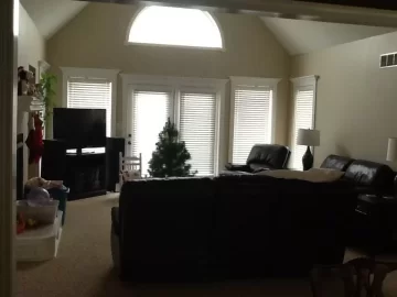 [Hearth.com] Cold family room with high ceilings