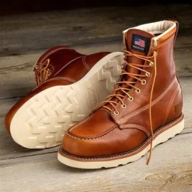 [Hearth.com] Who makes good boots these days?