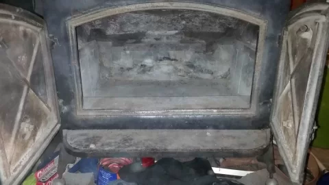 [Hearth.com] Found a Fisher fireplace, can anyone tell me some details