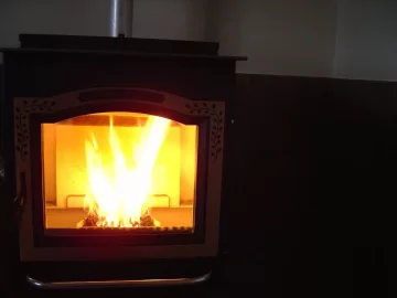 [Hearth.com] Photos of Pellet stoves at "full burn"