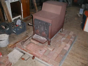 [Hearth.com] Got a Grandma Bear - Weighing my options on chimney