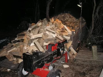 [Hearth.com] Stacking on pallets