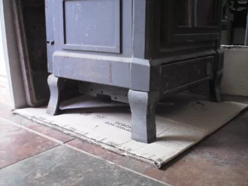 [Hearth.com] OLD EFEL STOVE - NEEDS IDENTIFYING, PLEASE !