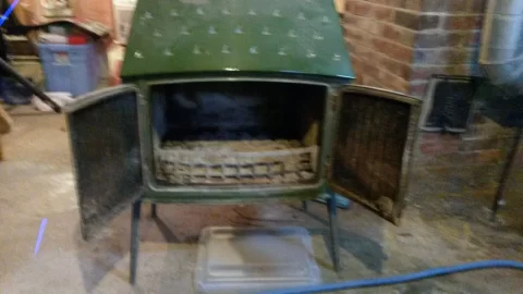 [Hearth.com] Dutch Wood Stove