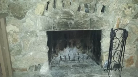 [Hearth.com] Older fireplace with built in fan and tubes