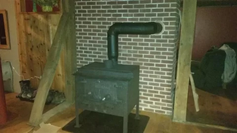 [Hearth.com] wood stove smoking