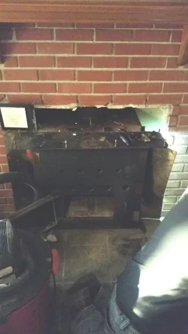 [Hearth.com] Help, model/make of wood stove insert & draw up problem