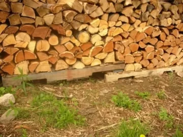 [Hearth.com] Stacking wood on 2x12's & 2x8's etc..instead of pallets