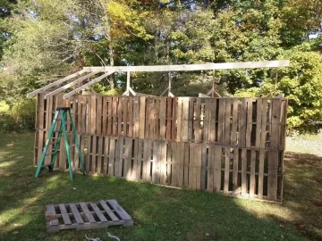 [Hearth.com] What do you do with pallets?