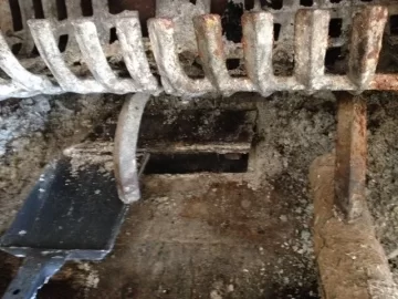 [Hearth.com] Can I replace this fireplace?