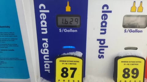 [Hearth.com] What is the lowest price per gallon of gas you paid at the pumps this year? - $1.859 for me!