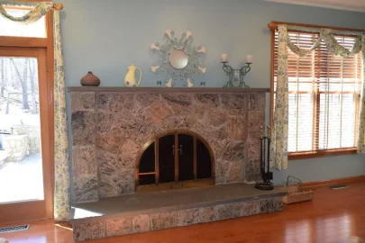 [Hearth.com] Is it possible to get an insert into this arched fireplace?