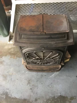 [Hearth.com] Can someone help identify this stove?