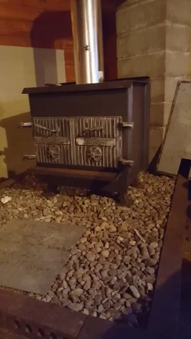 [Hearth.com] Need help identifying stove brand