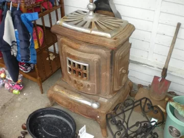 [Hearth.com] Lavec wood stove worth $100?