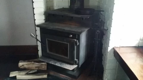 [Hearth.com] What kind and model of stove is this?