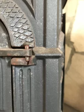 [Hearth.com] Broken door hinge :(