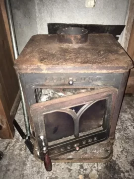 [Hearth.com] Can anyone identify this stove?