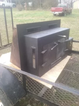 [Hearth.com] Can anyone help identify this wood heater I can't find a plate anywhere on it