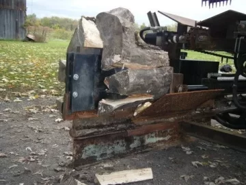 [Hearth.com] 4-way splitting wedge.