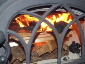 [Hearth.com] RE: How I light a fire from a cold start