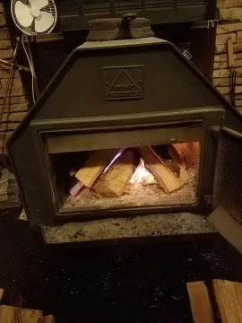 [Hearth.com] PYRAMID Wood stove???