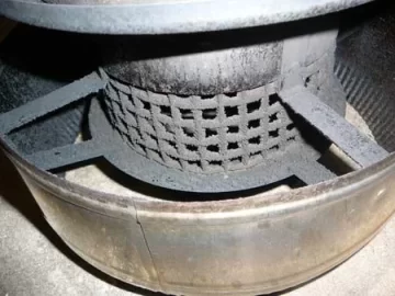 [Hearth.com] Smoke out of my stove pipe