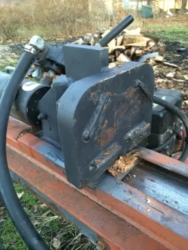 [Hearth.com] Convert 25 ton Huskee splitter to a push through design?