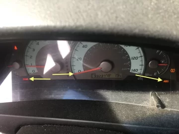 [Hearth.com] While driving Toyota Camry Speedometer goes to zero & brake lite & ABS lite both light up?